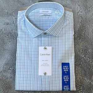 Calvin Klein- long sleeve dress shirt 👔
